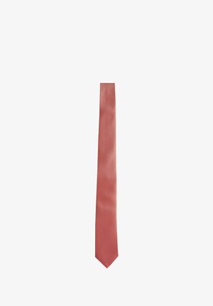Cravate unie en corail avec une finition texturée, présentant une forme slim et une pointe. Convient aux occasions formelles et offre un look raffiné.