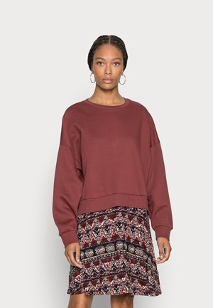 DRESS - Denní šaty - garnet red