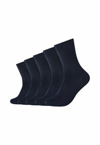 Cinque paia di calzini alla caviglia in cotone blu scuro, caratterizzati da una texture liscia e polsini a coste, con un design rinforzato per il tallone e le punte.