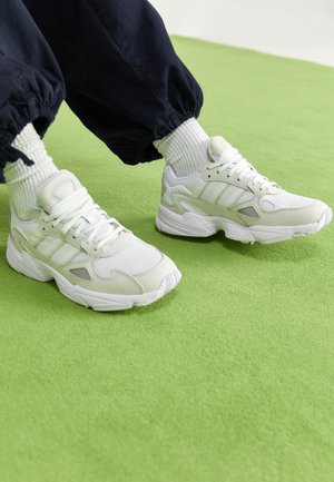 Sneakers laag - white