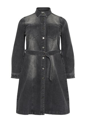 Jeanskleid in verblasstem Schwarz mit durchgehender Knopfleiste, zwei Brusttaschen, langen Ärmeln und einem Stoffgürtel in der Taille.