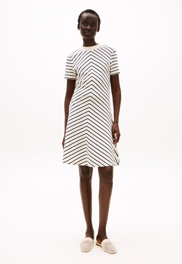 MODERN DRESS - Jerseykleid