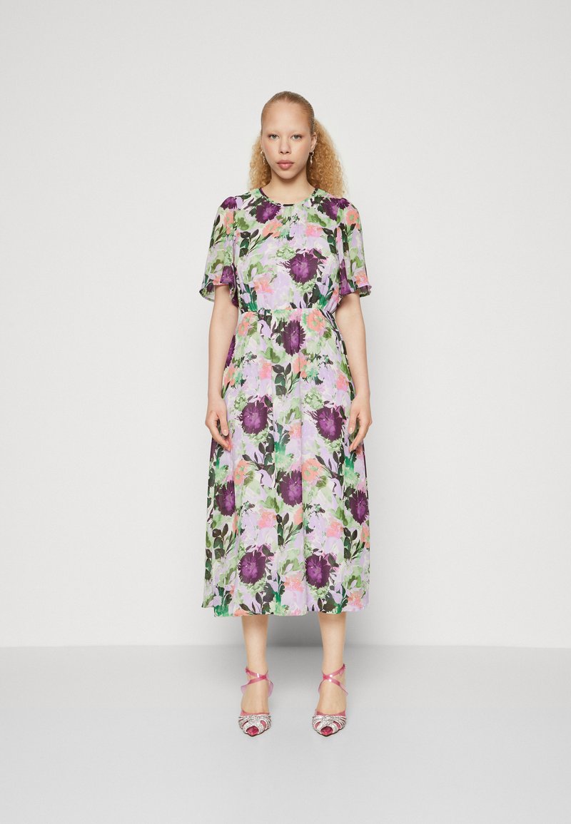 VILA - VIGERTI O NECK DRESS - Kokteilinė suknelė / vakarėlių suknelė - fern green, Padidinti