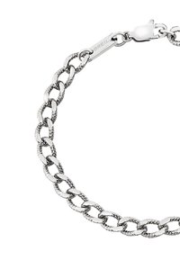 Pulsera de cadena de plata con eslabones ovalados entrelazados, con un acabado texturizado y un cierre seguro. Grabado "BREIL" en el herraje.