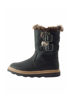 Schwarze Stiefelette mit Kunstfellbesatz, zwei Schnallenakzenten, strukturiertem Obermaterial, Korksohle und einem runden Zehendesign.