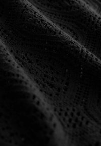 Thumbnail Image 6