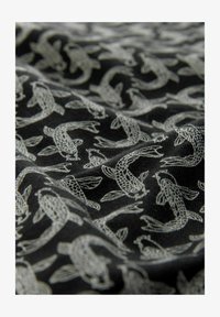 Geselecteerd, black fish