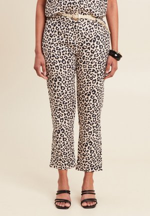 Cropped broeken met luipaardprint in beige en zwart, gemaakt van lichtgewicht stof. Beschikt over een smalle taille en flared benen, met een gevlochten riem.