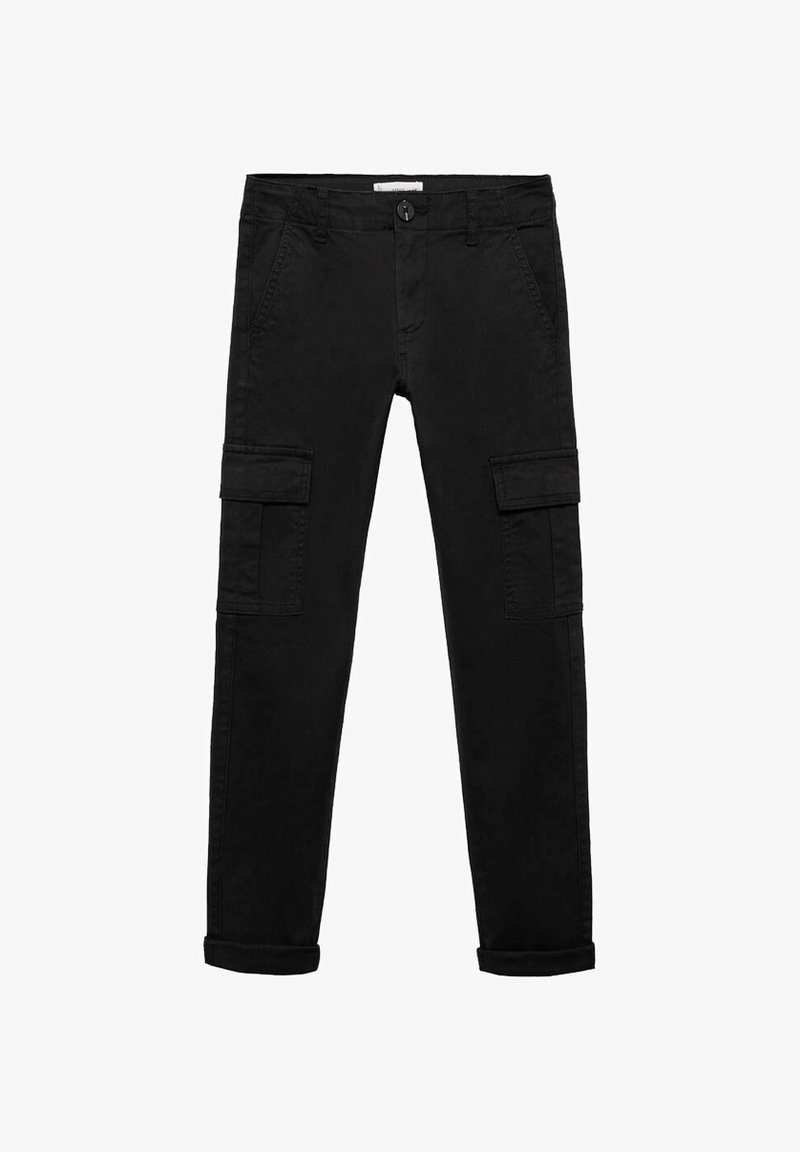 Pantalon cargo noir slim fit avec fermeture à boutons, poches cargo latérales, poches avant inclinées, passants de ceinture et revers roulés.