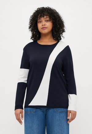 Maglione a maniche lunghe color navy con strisce diagonali e orizzontali bianche a contrasto. Realizzato in tessuto morbido, presenta un collo tondo e una vestibilità rilassata.