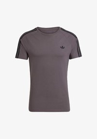 Vybrané, grey strata black