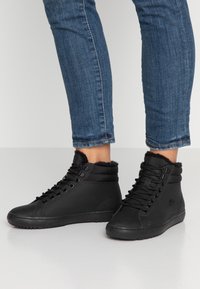 Lacoste Höga sneakers - black