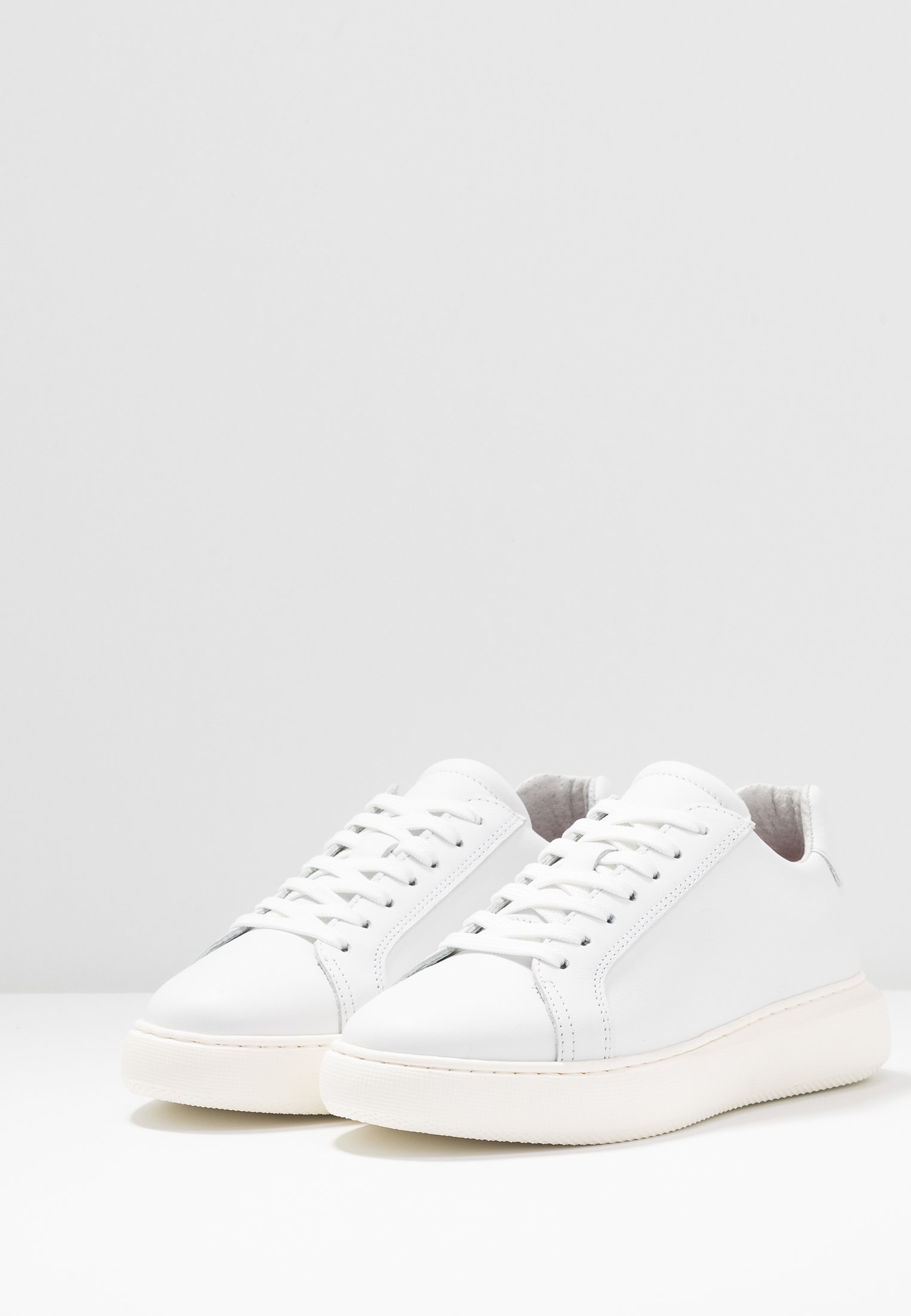 Bianco BIAKING CLEAN Joggesko white Zalando.no Pavement DEE COLOR Joggesko whiteyellow Zalando.no