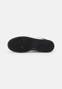 Jordan AIR JORDAN 1 LOW UNISEX - Baskets basses - black/particle grey/white