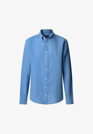 Svijetloplava košulja dugih rukava od pamuka s ovratnikom na dugme, koja ima mali logo na prsima i bijele dugmadi.