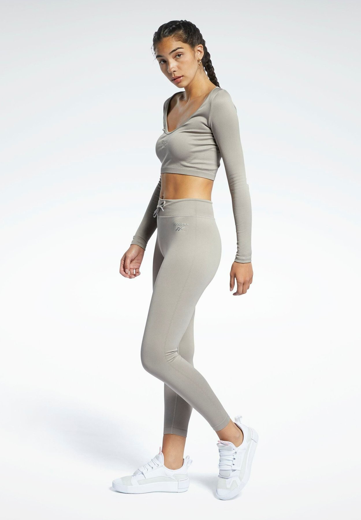 CLASSICS WARDROBE ESSENTIALS LONG-SLEEVE TOP LONG-SLE