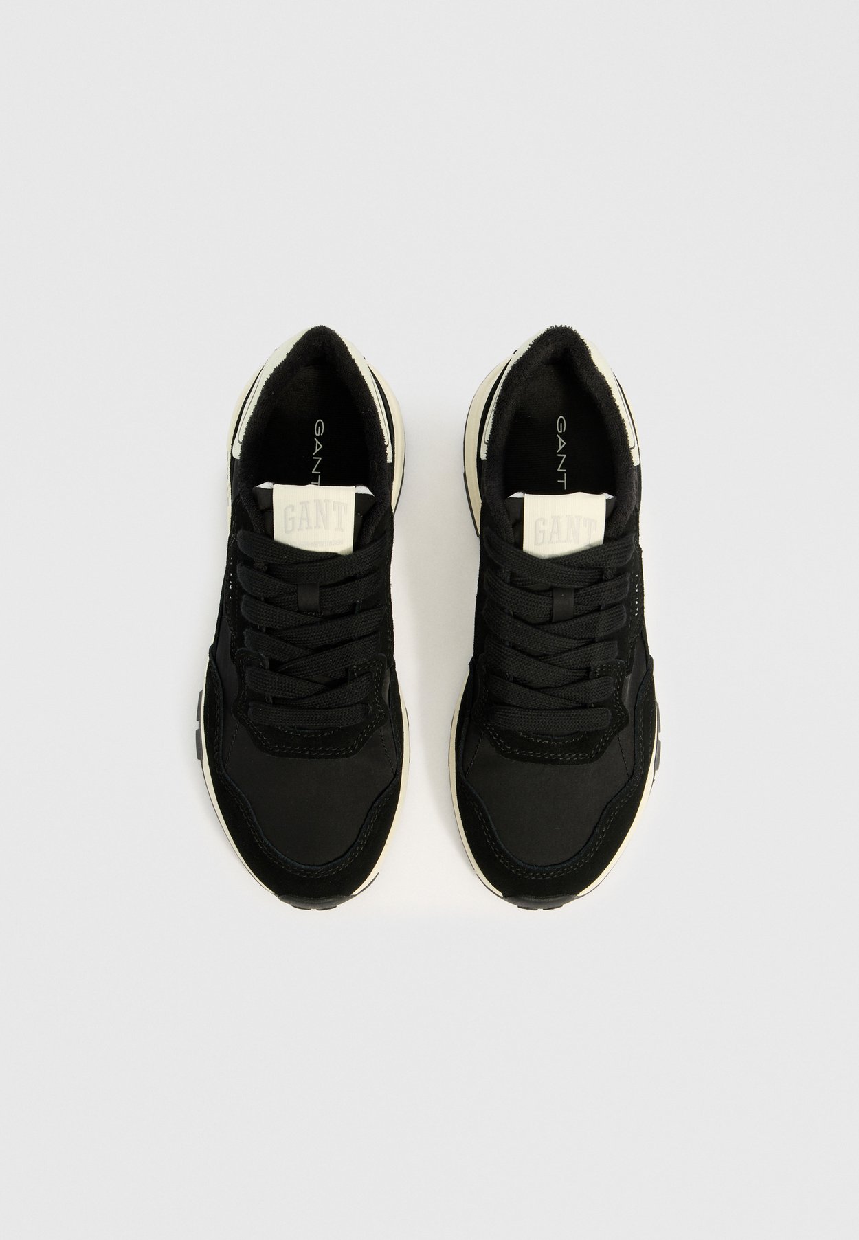 Sneaker low
