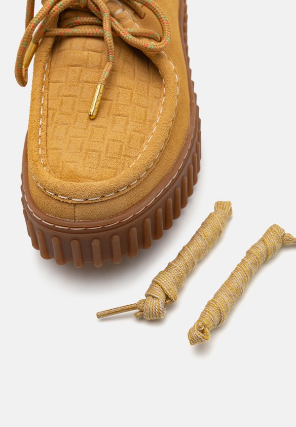 TORHILL BEE - Casual lace-ups - golden tan3