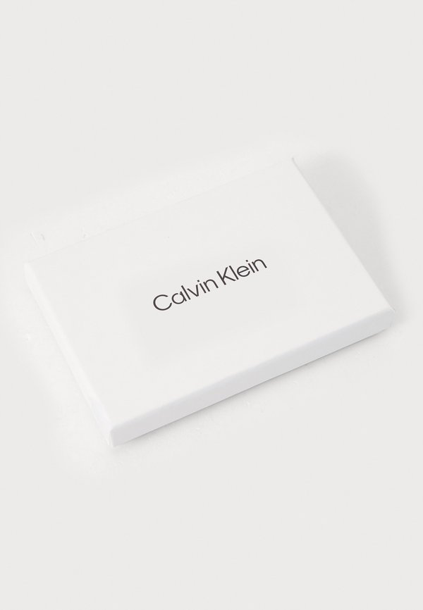 BOLD MONOGRAM - Wallet4