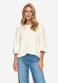 Nevybráno, cloud dancer