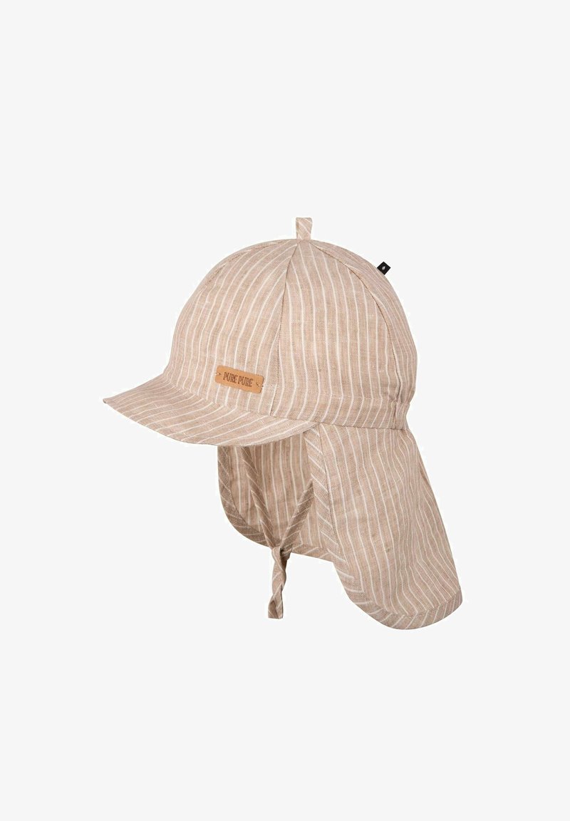Chapeau de soleil rayé beige et blanc avec rabat pour le cou et sangle pour le menton, doté d'un petit bord avant et d'une étiquette "PURE PURE" sur le côté.
