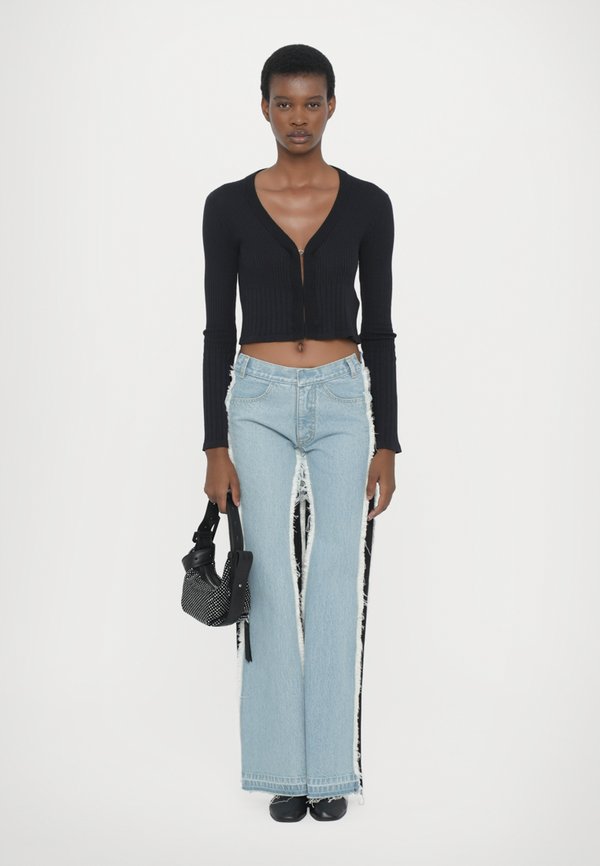 VINTAGE EFFECT WITH CONTRAST SIDE PANELS - Flared Jeans3