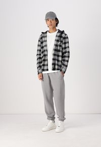 Hollister Co. Relaxed Fleece Logo Joggers - Trainingsbroek - grey