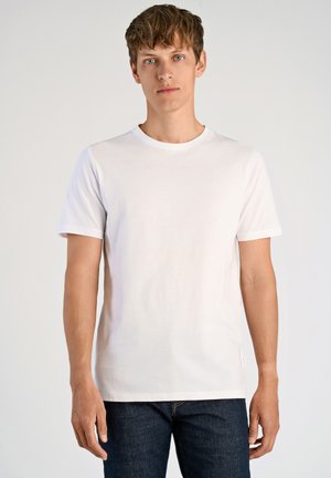 - T-shirt basic
