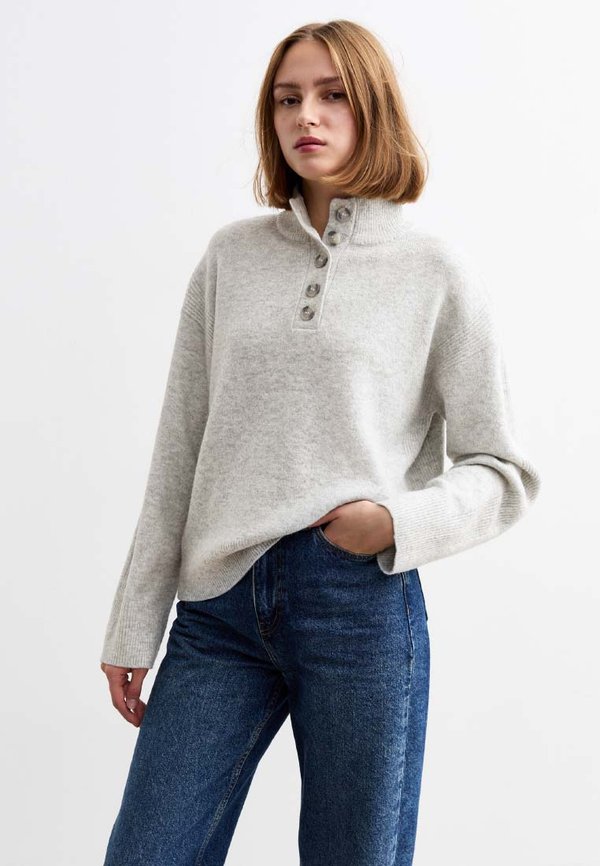 HIGH NECK BUTTON UP - Strickpullover