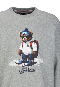 Grauer Kapuzenpullover mit einem Bären in Skiausrüstung, blauen Goggles und einer weißen Jacke, mit dem Text "Snowbear" unter der Illustration.
