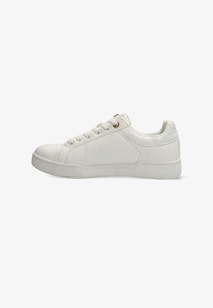 Witte leren sneaker met een ronde neus, platte zool en zes veterogen. Heeft een gladde textuur en subtiele stikdetails.