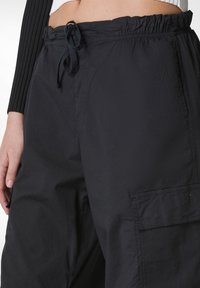Deha Broek - black