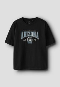 Čierne bavlnené tričko s grafickým potlačou v svetlo modrej a bielej farbe. Dizajn obsahuje "ARIZONA," "AZ PH" a okrúly emblém. Krátke rukávy.
