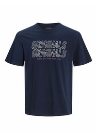 Tamsiai mėlynas medvilninis marškinėliai su žodžiu "ORIGINALS", ryškiai atspausdintu balta ir rožine spalvomis. Trumpomis rankovėmis, apvalia iškirpte, laisvo kirpimo.