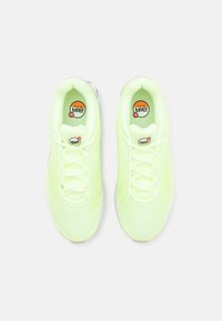 Nike Sportswear Tenisky - neon yellow