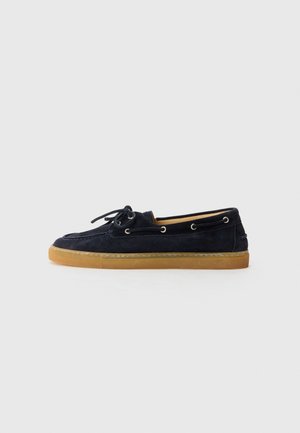 Boat shoes - navy