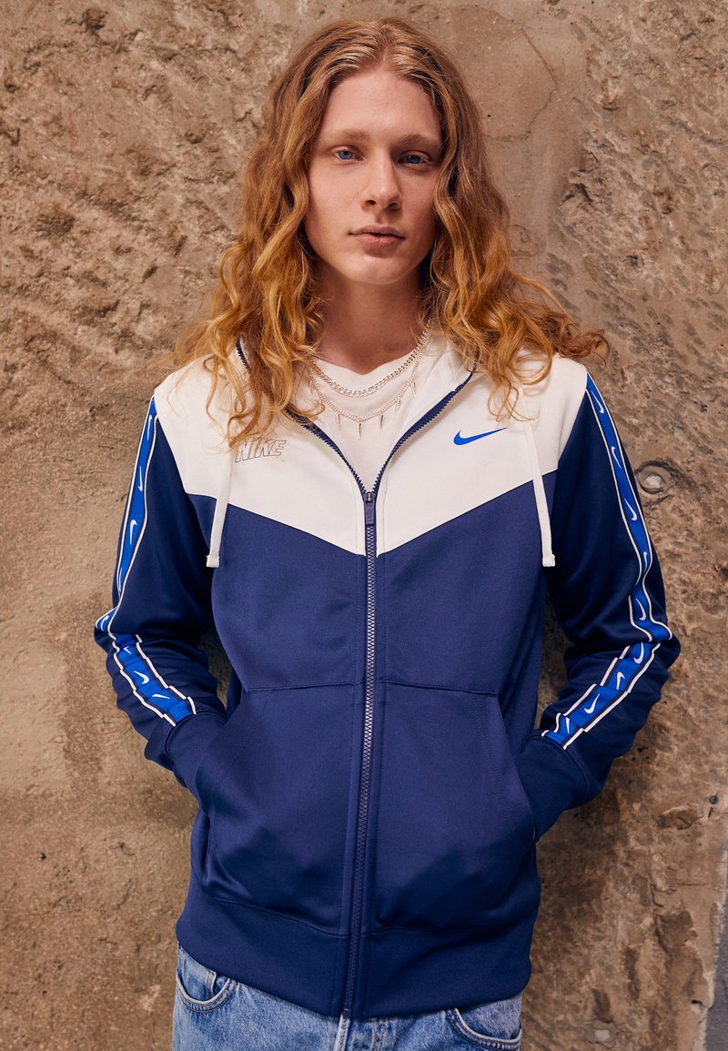 Nike Sportswear - M NSW REPEAT SW PK FZ  - Training jacket - midnight navy/white/(game royal), Enlarge