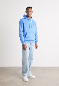 Tommy Hilfiger ESSENTIAL HOODY - Džemperis su gobtuvu - blue spell