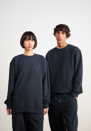 LOGO PRIDE UNISEX - Tops ar garām piedurknēm - deep black