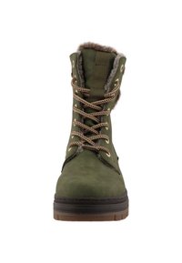 Grønne ruskind ankelstøvler med kunstpelsforing, brune gummisåler og beige snørebånd. Har metaløjer og en forstærket hæl.