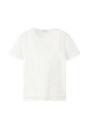 Camiseta blanca de manga corta en capas con cuello redondo y tela ligeramente transparente, mostrada sobre un fondo blanco liso.