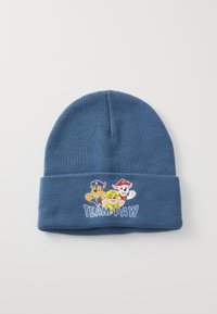 Gorro de punto azul con un puño doblado, adornado con un colorido gráfico de "Team Paw" y personajes de perros de dibujos animados.