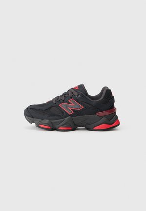 9060 UNISEX - Sporta apavi - black cement