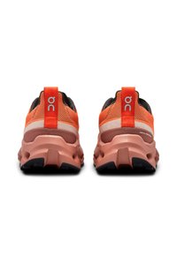 On CLOUDSURFER - Trainers - flame   dustrose