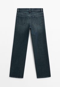 Mörkblå denimjeans med rak benlösning, fem fickor och kontrasterande sömmar. Tyget har en lätt struktur och blekna detaljer.