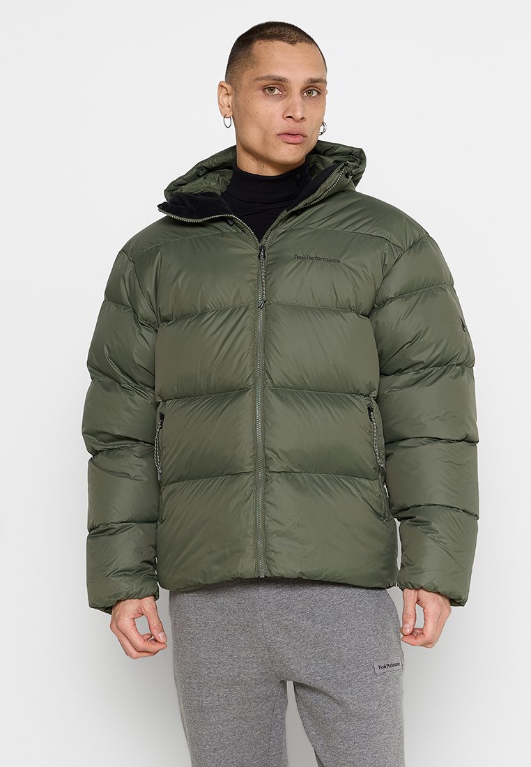 Peak Performance Gewatteerde jas donkergroen