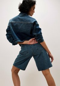 Apricot BERMUDA - Shorts di jeans - blue