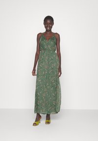 Vero Moda Tall VMSMILLA SINGLET WRAP ANKLE DRESS - Maxi šaty - laurel wreath/vega