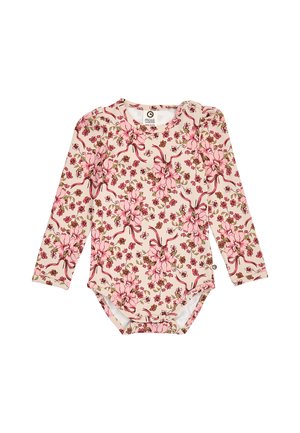 Heldækkende babybody med lange ærmer med pink og brun blomstermønster og bånd på en cremefarvet baggrund.