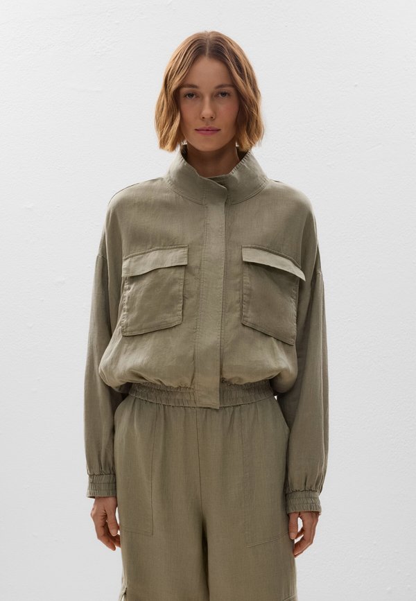 WITH FRONT DETAILS PRESS STUD FASTENING - Leichte Jacke